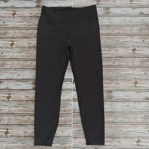 Vuori Women's Rib Studio Leggings Pant Size XL Black Inseam 25" EUC